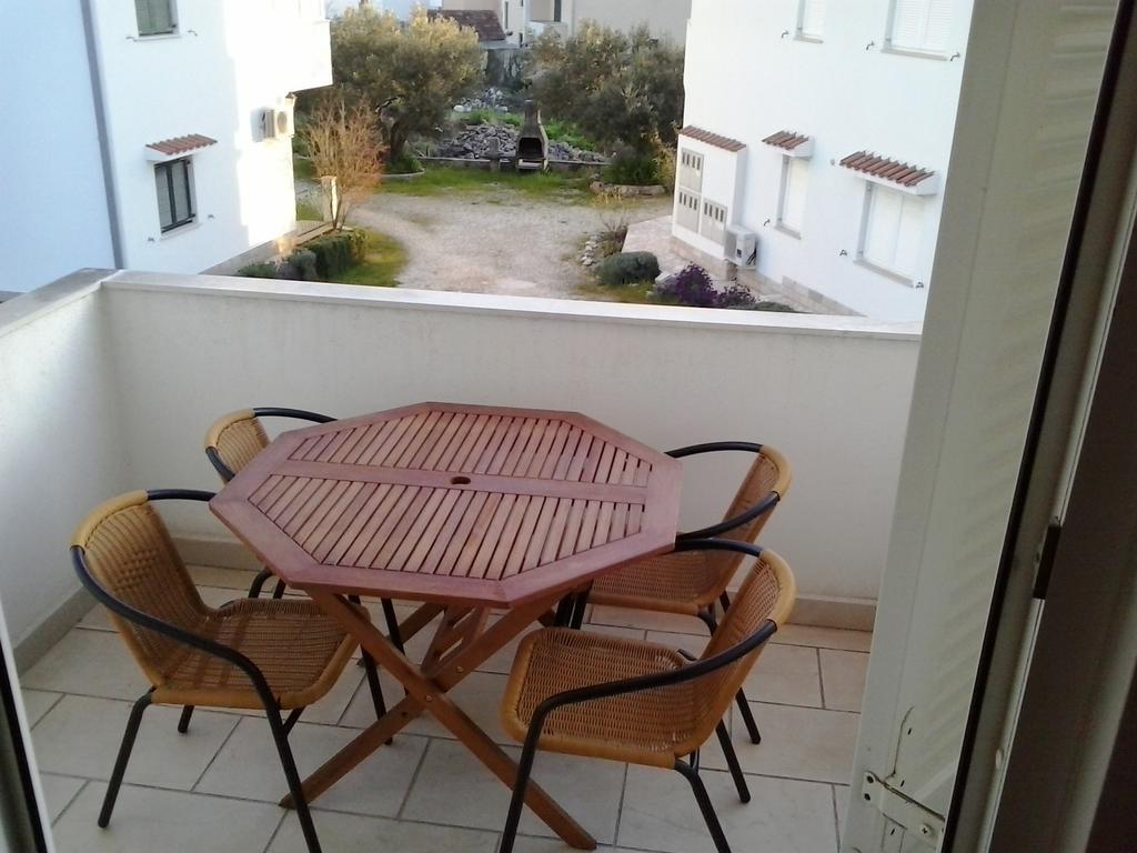 Apartment Kiko Rogoznica  Phòng bức ảnh