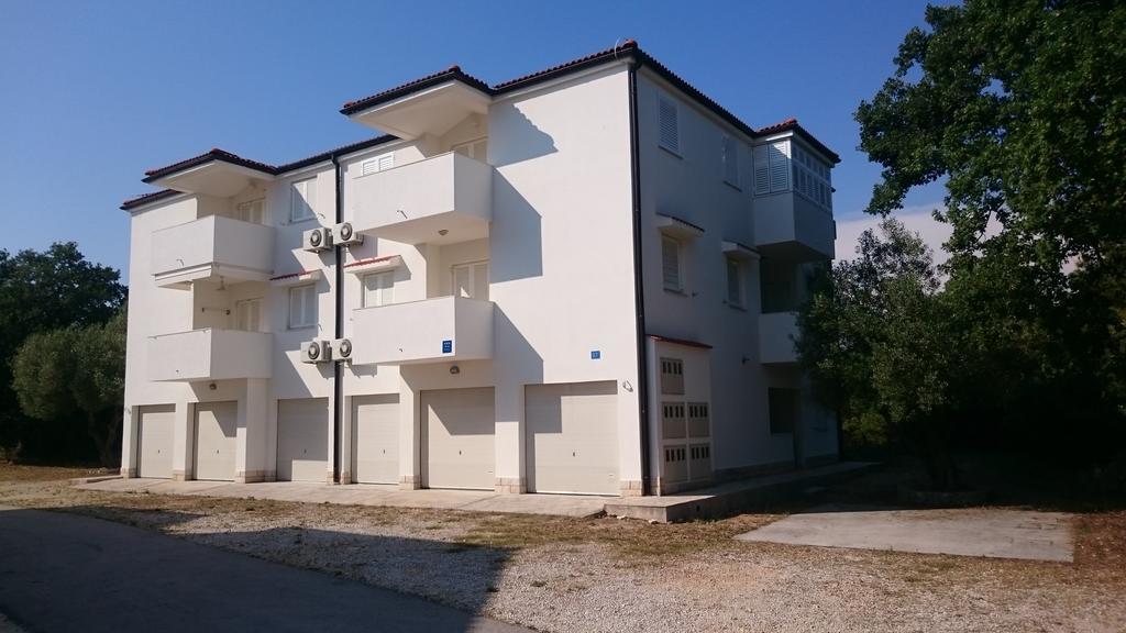 Apartment Kiko Rogoznica  Phòng bức ảnh