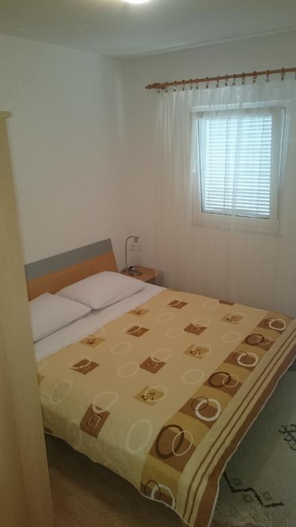 Apartment Kiko Rogoznica  Phòng bức ảnh