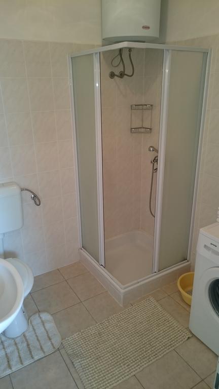 Apartment Kiko Rogoznica  Phòng bức ảnh