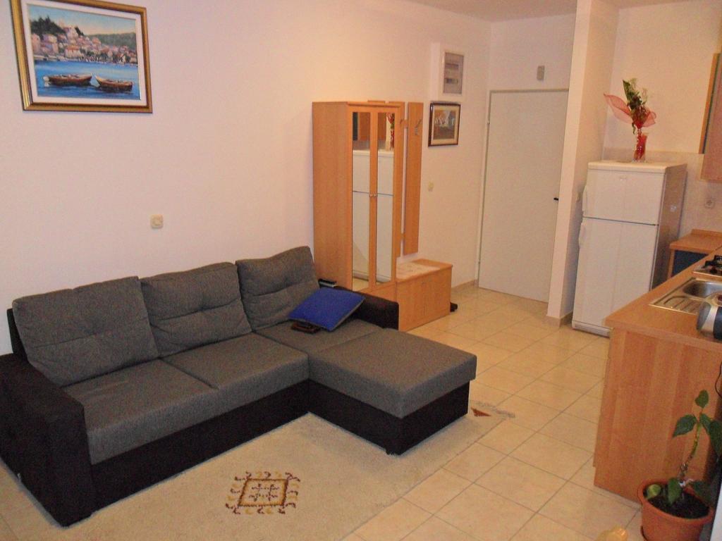 Apartment Kiko Rogoznica  Phòng bức ảnh